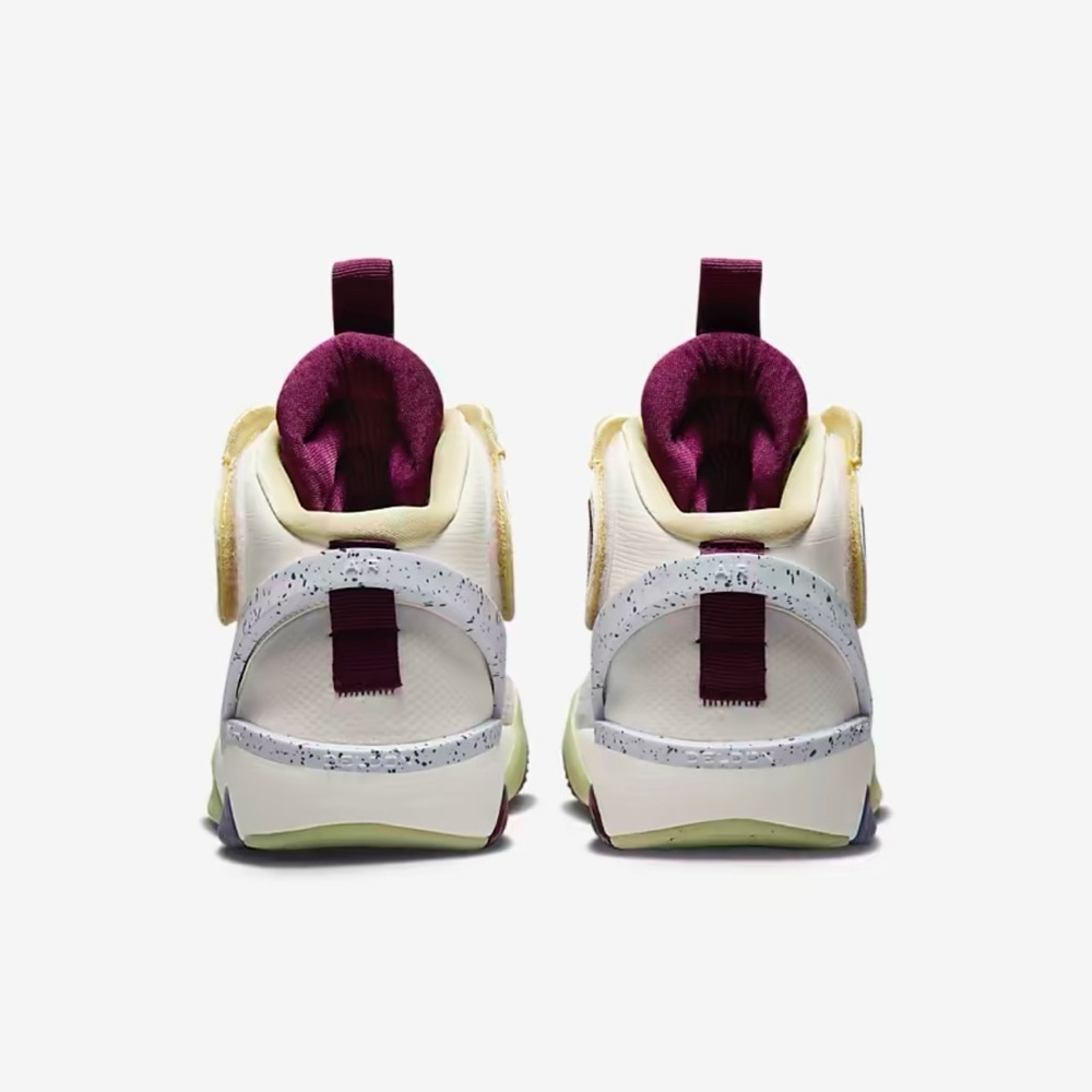 Nike WMNS 2023 Air Deldon 'Deldon Designs'
Air Deldon 1 sneakers athletic shoes - Picture 12 of 16
